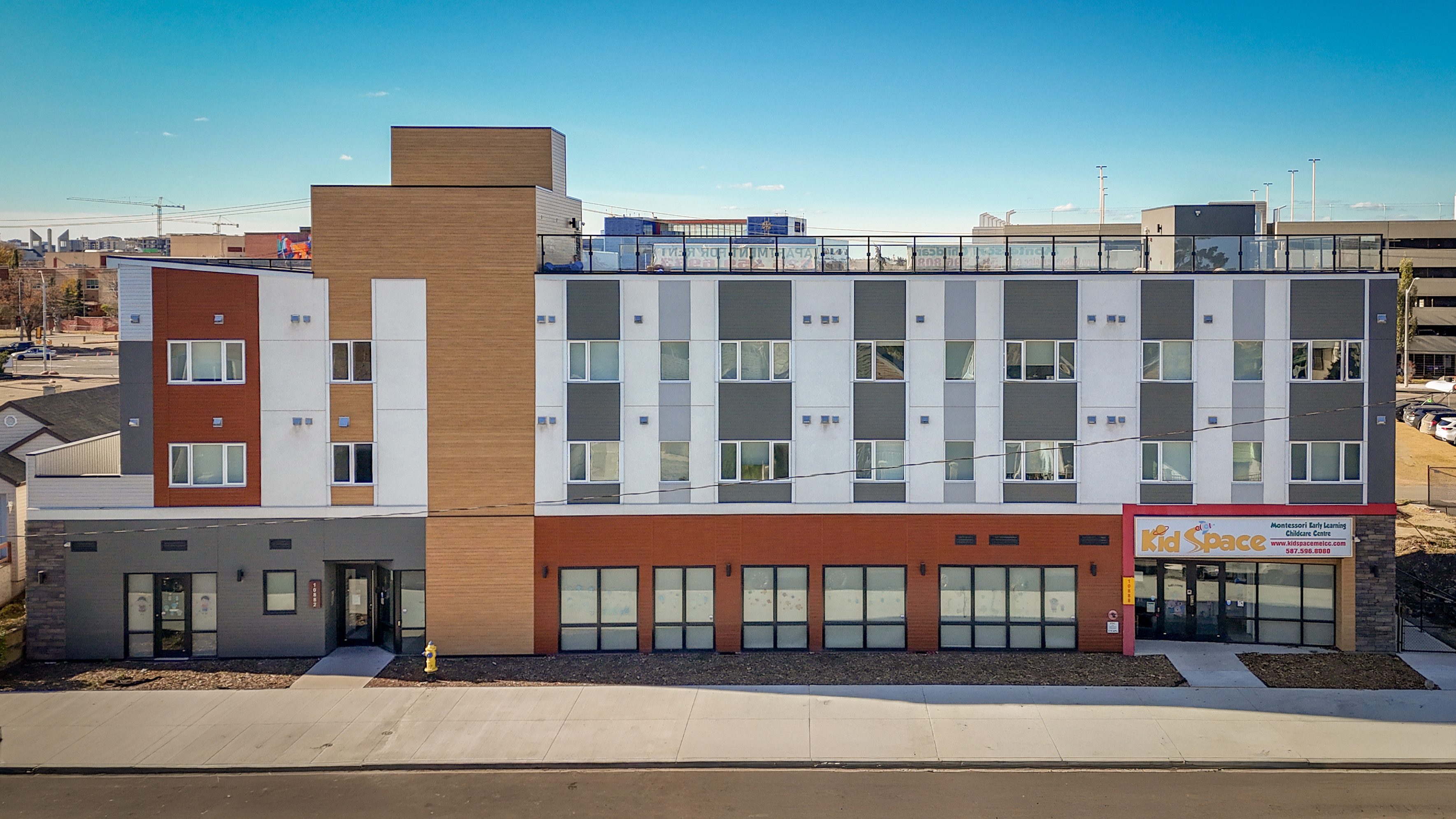 10882 98 Street 4