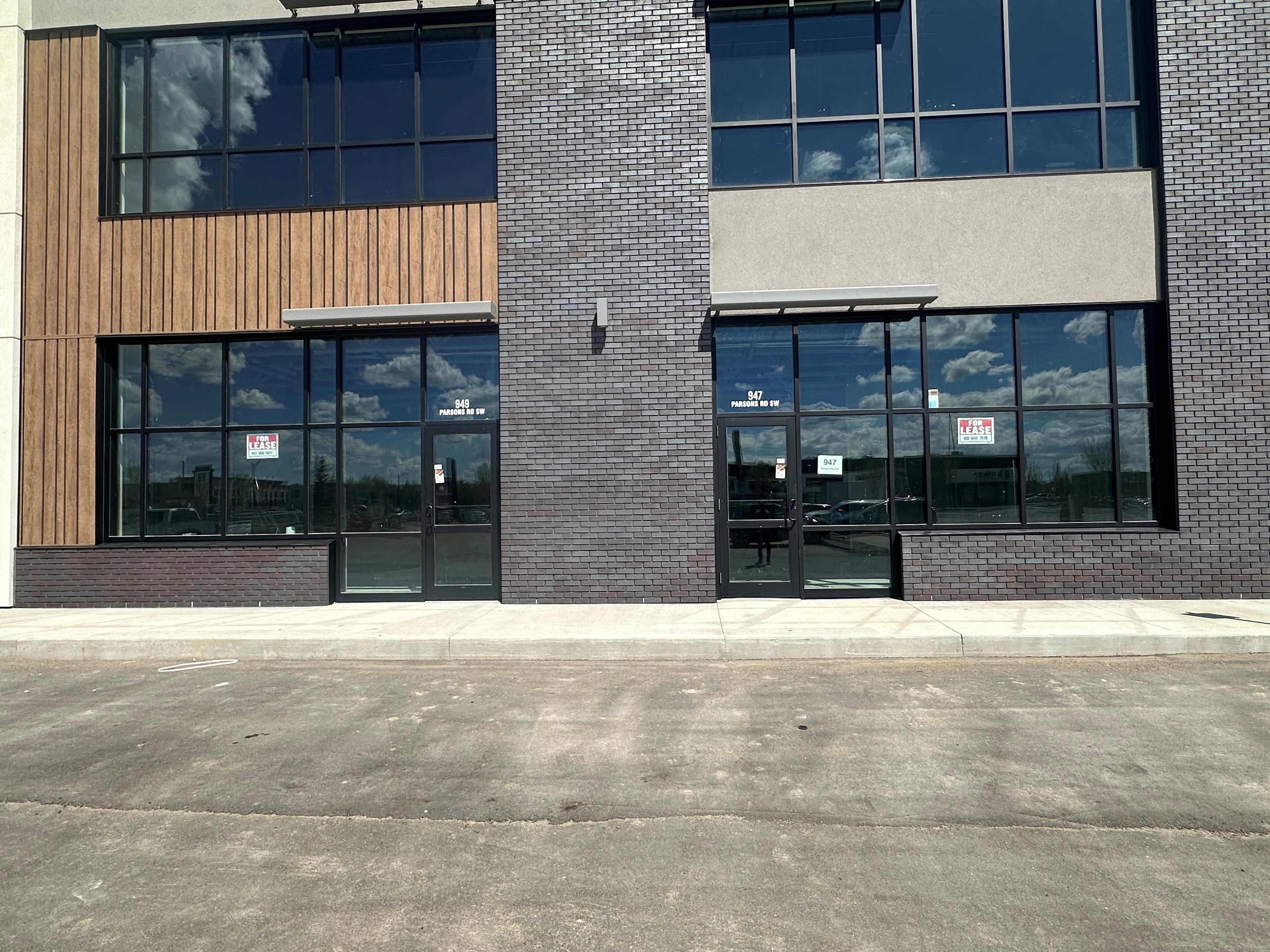 925-957 Parsons Road Southwest 2